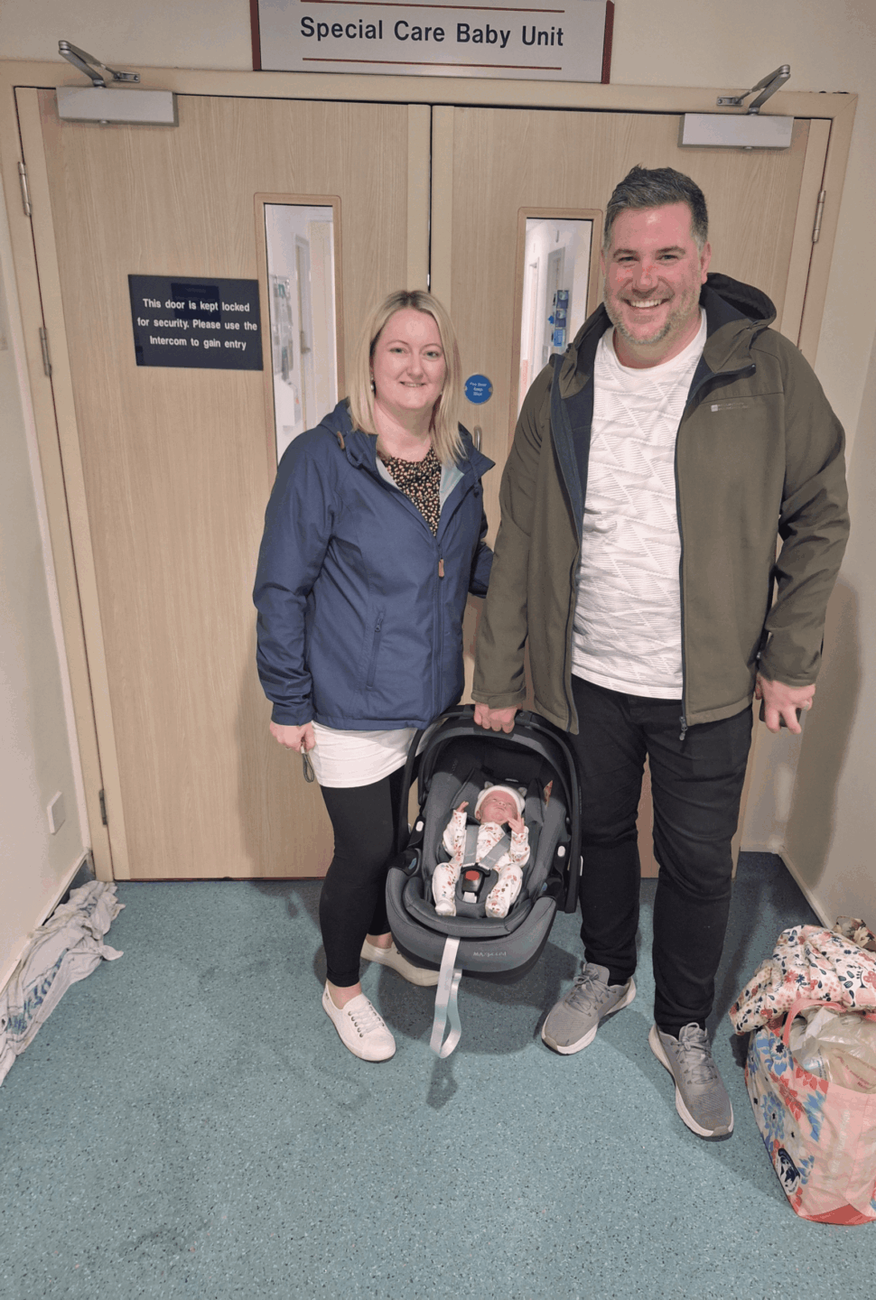 Alicia and her parents ready to go home after her stay in the neonatal unit