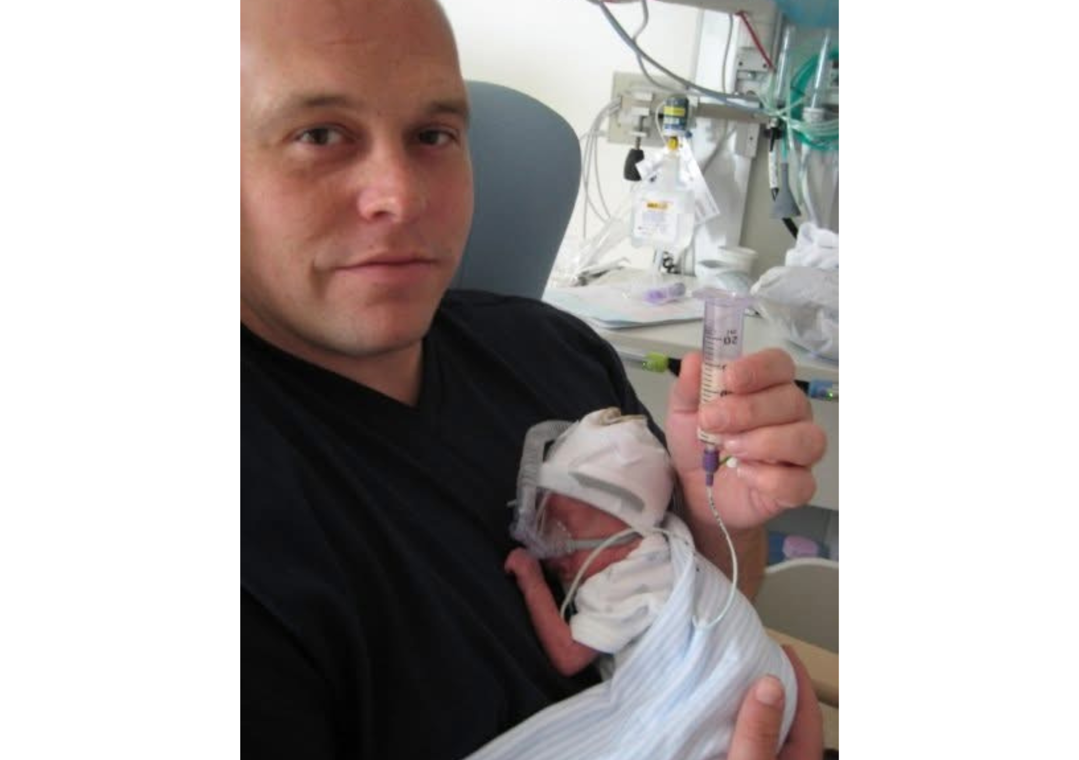 Chris, dad of NICU babies Luna and Owen